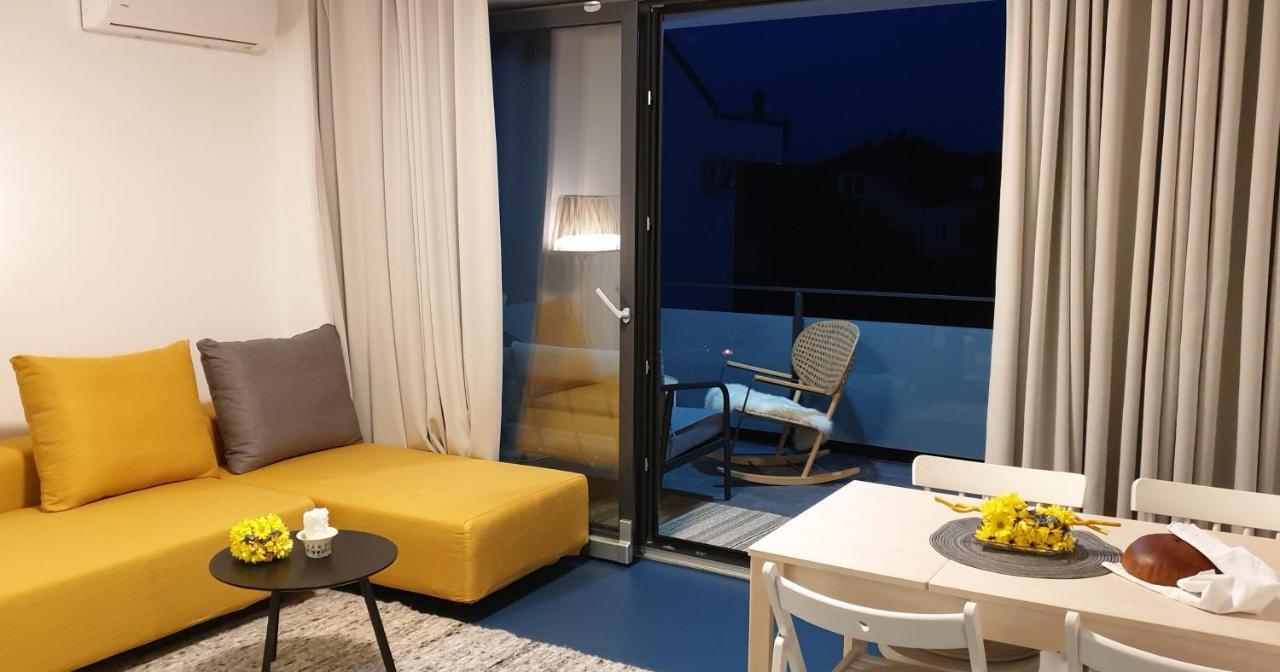 Genius Guest Unique Banovci Apartment المظهر الخارجي الصورة